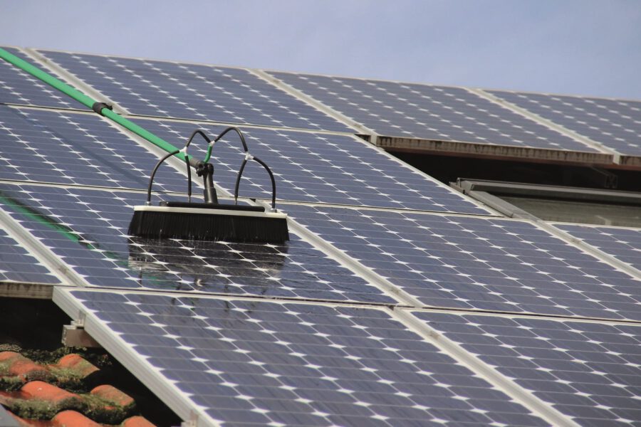 Solaranlagen-/Photovoltaik- Reinigung von Herwetec